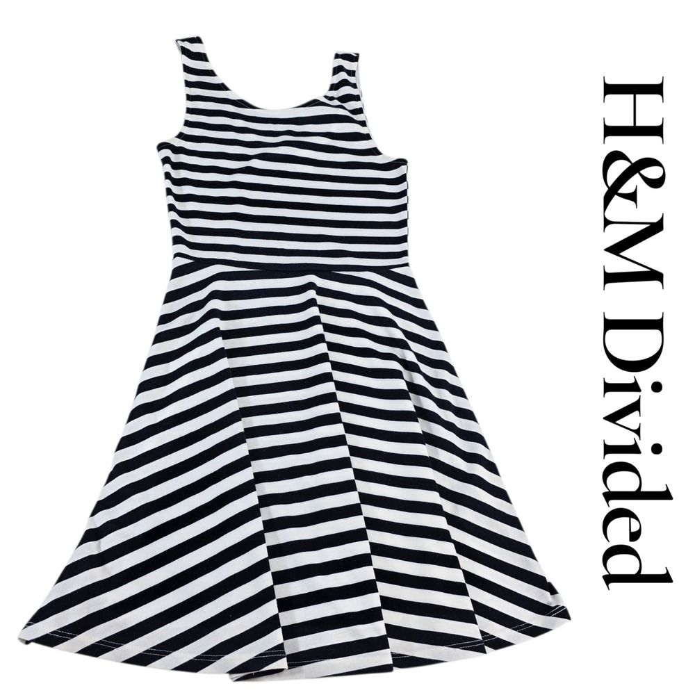 H&M Divided Skater Dress Womens 4 Black White Striped Sleeveless Fit Flare Mini